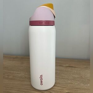 Owala 32oz FreeSip